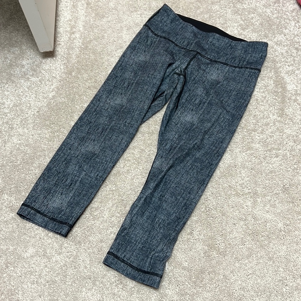 Cropped Lululemon leggings